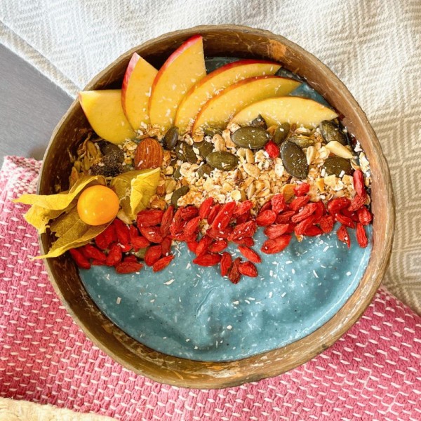 BlueH2O_bowl_smoothie_spirulina_modra